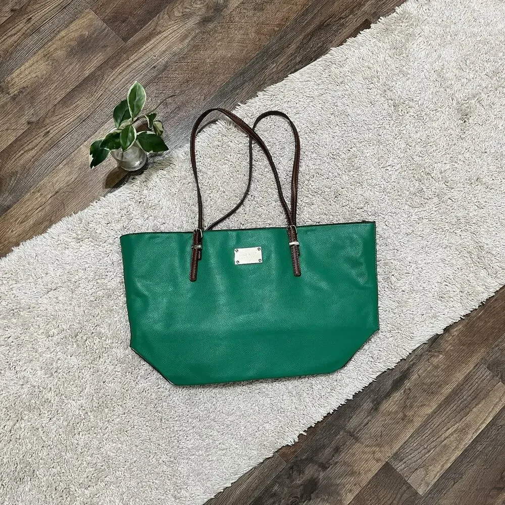 Nine West Vibrant Green Large Pebbled Vegan Leather Shoulder Bag Tote Bag